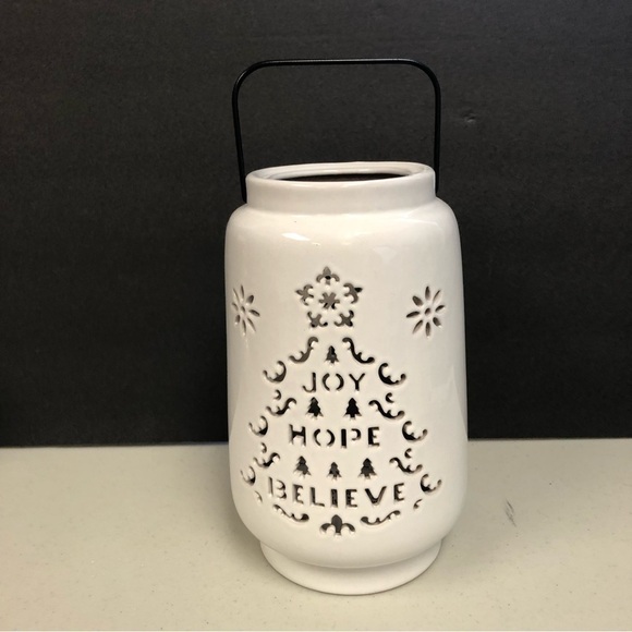 CERAMIC CUTOUT CHRISTMAS TREE LANTERN/ days joy/ hope/ believe/black handle - Picture 2 of 5